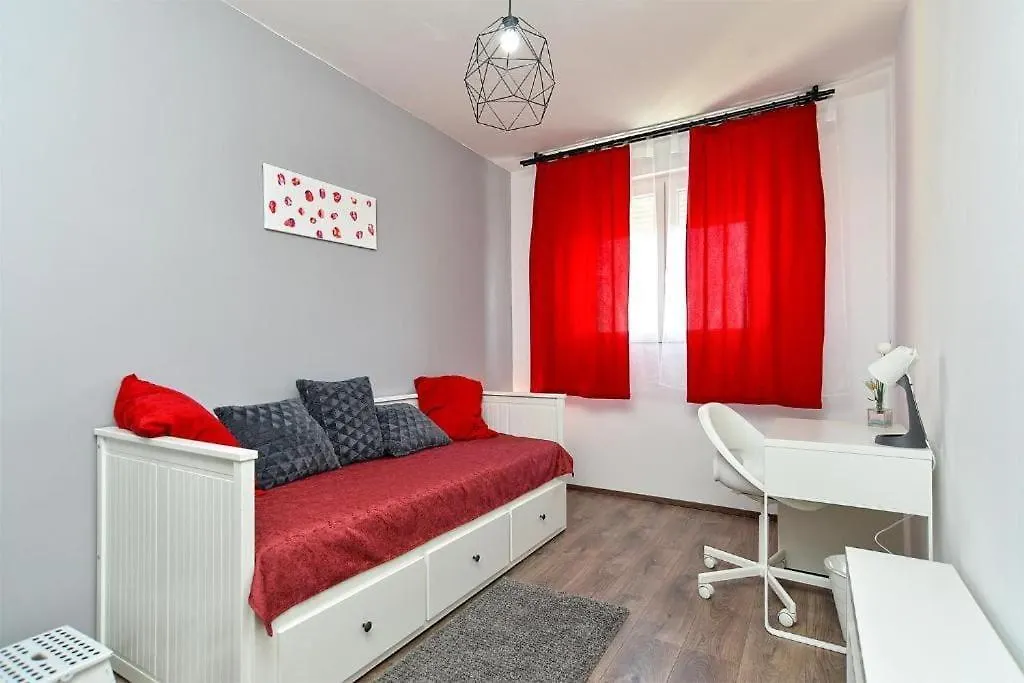 Apartment Maya 0*, Pula Croatia