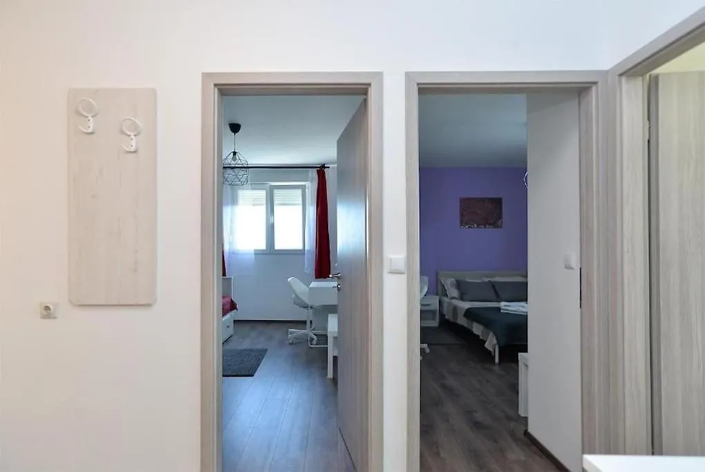 Apartment Maya